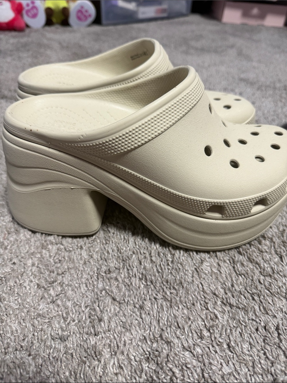CROCS Platform Clog Mule in Neutral Cream